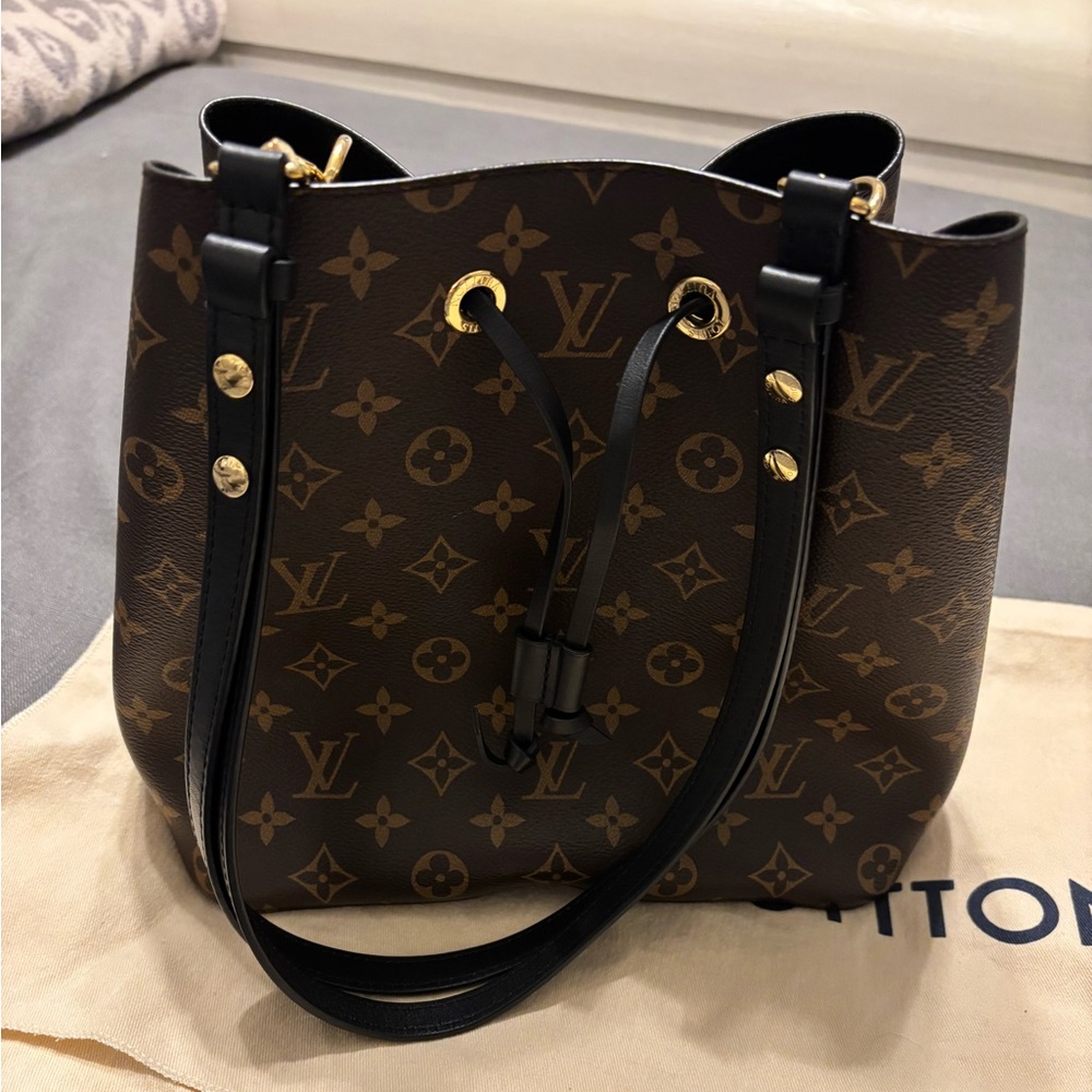 Louis Vuitton NéoNoé MM bag - Picture 2 of 13